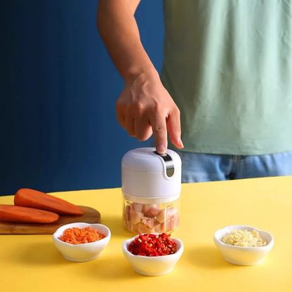 Mini Processador Elétrico de Alimentos Portátil com 3 Lâminas de Aço Inox USB 250ml Bivolt - Melhor Opção